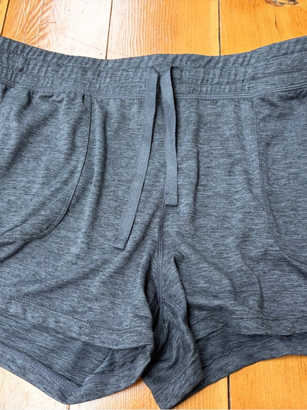 90 Degree By Reflex women’s Gray shorts